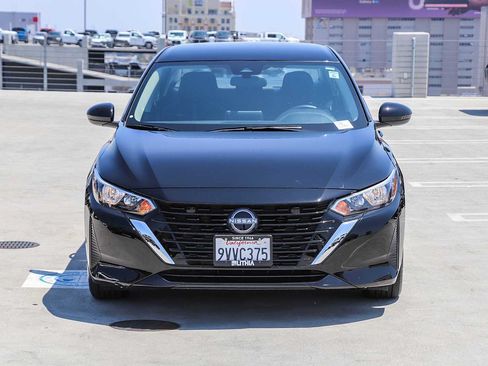 Used 2025 Nissan Sentra SV w/ All-Weather Package FWD image 2
