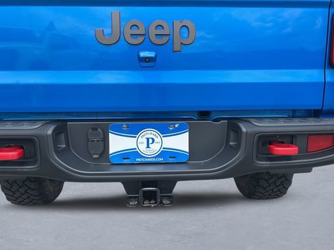 Used 2022 Jeep Gladiator Rubicon w/ Cold Weather Group AWD/4WD image 21