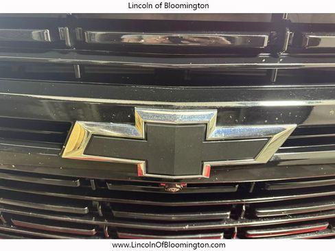 Used 2023 Chevrolet Suburban RST w/ Sport Performance Package AWD/4WD image 12