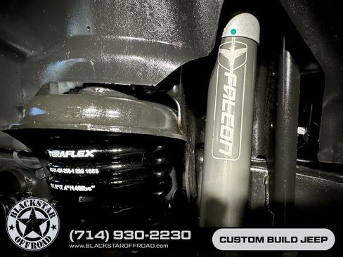 Used 2024 Jeep Wrangler Unlimited AWD/4WD image 22