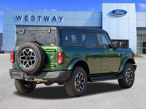 New 2025 Ford Bronco Outer Banks image 4