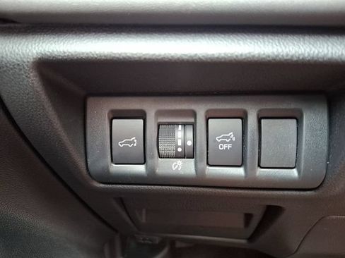 Certified 2025 Subaru Outback Limited AWD/4WD image 25
