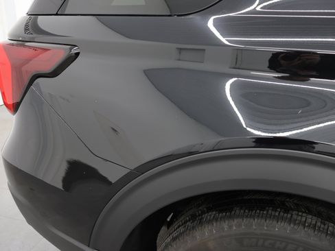 Used 2025 Ford Explorer ST-Line image 28