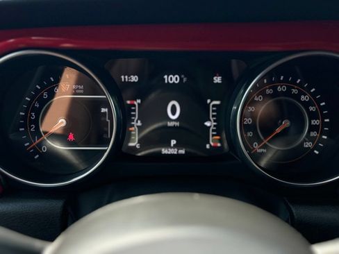 Used 2023 Jeep Gladiator Sport AWD/4WD image 9