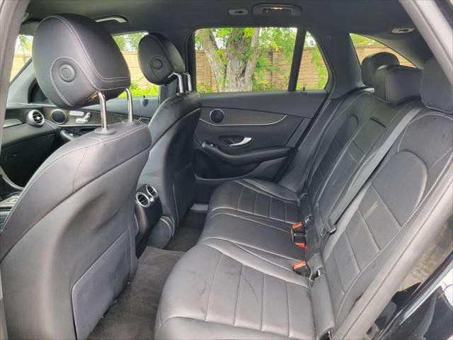 Used 2022 Mercedes-Benz GLC 300 4MATIC w/ Premium Package Lite image 13