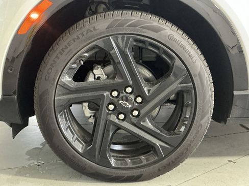 New 2025 Chevrolet Equinox EV RS w/ Active Safety Package 3 AWD/4WD image 20