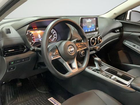 Used 2024 Nissan Sentra SV FWD image 25