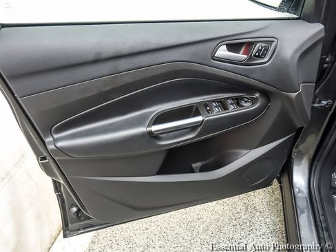 Used 2017 Ford Escape Titanium w/ Equipment Group 301A FWD image 20