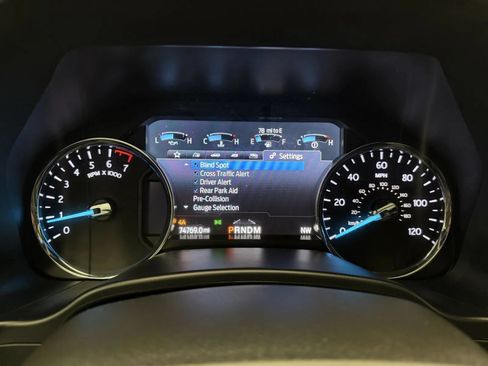 Used 2020 Ford Expedition XLT w/ Equipment Group 202A AWD/4WD image 14