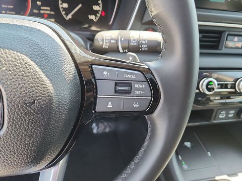 Certified 2025 Honda Pilot Touring image 19