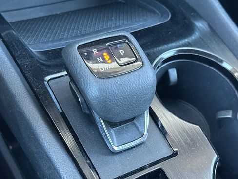 Used 2023 Nissan Rogue SV FWD image 20