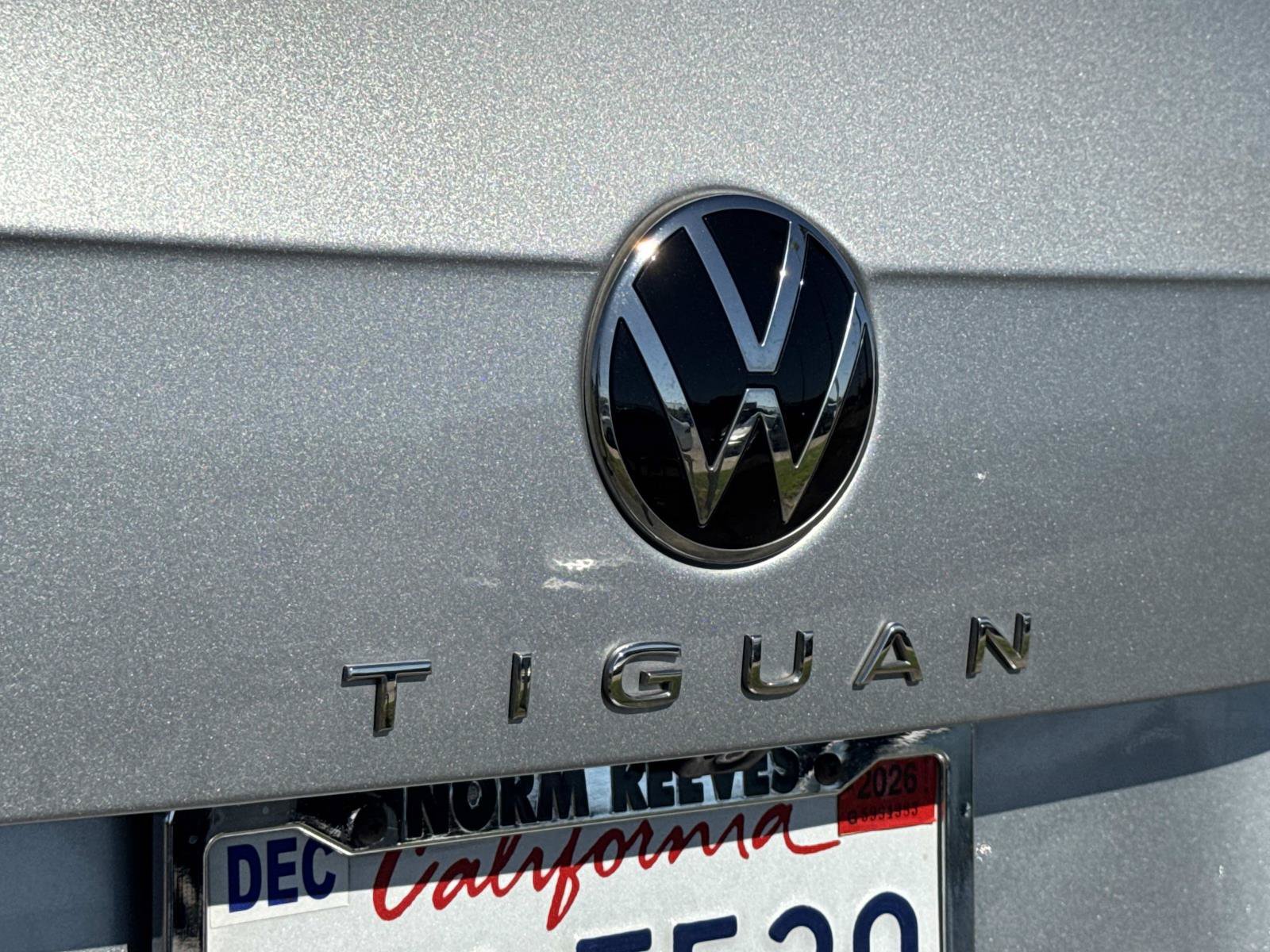 Certified 2022 Volkswagen Tiguan SE w/ Panoramic Sunroof Package FWD image 31