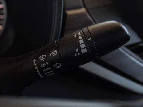 Used 2024 Nissan Altima 2.5 SV image 14