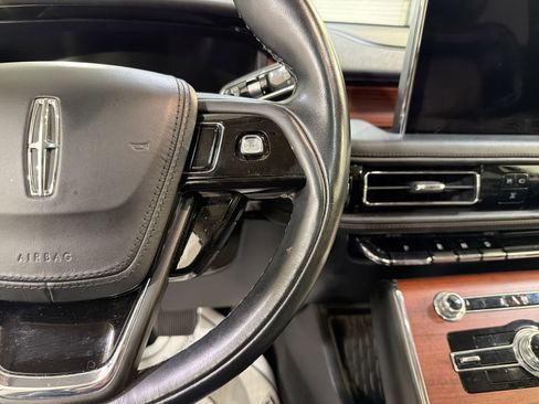Used 2023 Lincoln Aviator Reserve w/ Equipment Group 201A image 15