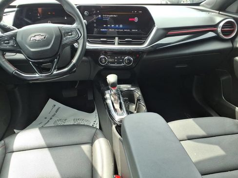 Used 2025 Chevrolet Trax RS w/ Driver Confidence Package FWD image 10