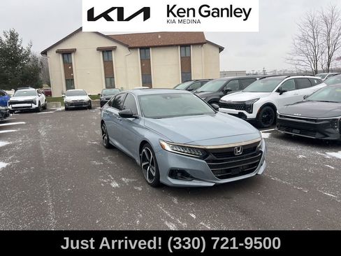 Used 2021 Honda Accord Sport image 3