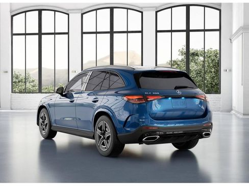 Certified 2026 Mercedes-Benz GLC 300 4MATIC image 27