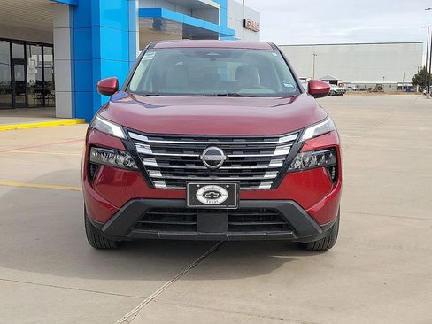 Used 2025 Nissan Rogue SV FWD image 8