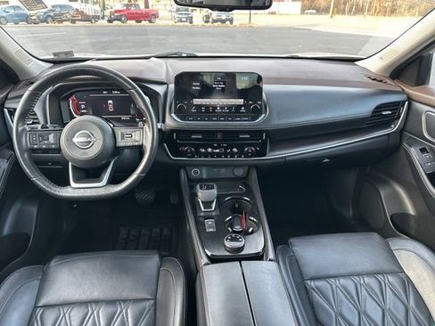 Used 2023 Nissan Rogue Platinum w/ Platinum Premium Package image 38