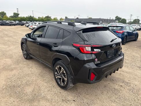 Used 2024 Subaru Crosstrek 2.0i Premium AWD/4WD image 2