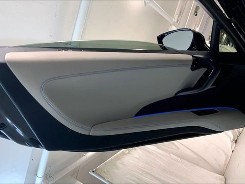 Used 2014 BMW i8 image 22