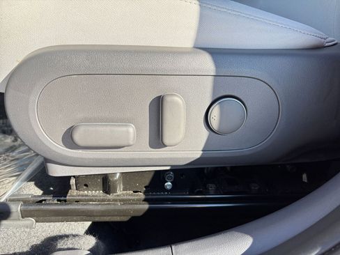 Used 2025 Hyundai Kona SEL image 23