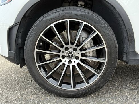 Used 2020 Mercedes-Benz GLC 300 image 14