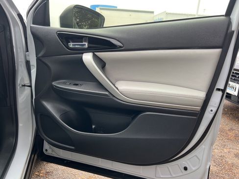 Used 2022 Mitsubishi Eclipse Cross SEL image 11