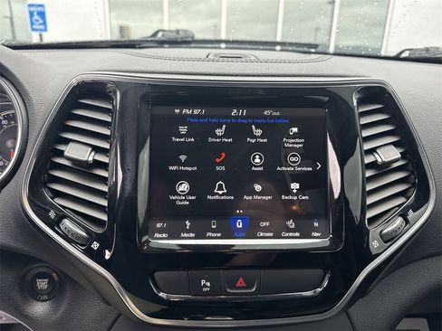 Used 2019 Jeep Cherokee Limited image 16