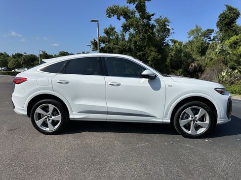Certified 2025 Audi Q5 Premium Plus w/ Premium Plus AWD/4WD image 3