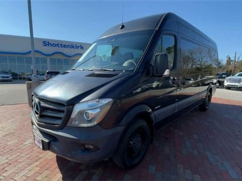 Used 2016 Mercedes-Benz Sprinter 2500 image 5