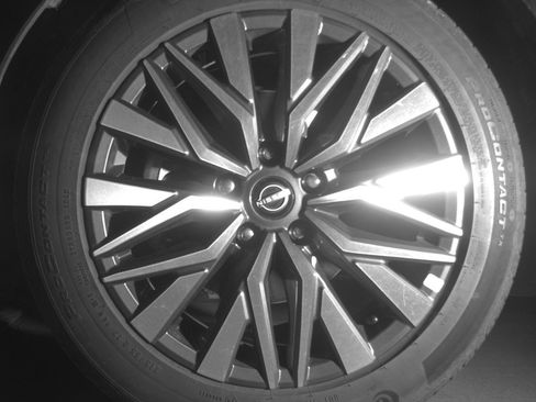 Used 2025 Nissan Altima 2.5 SV image 12