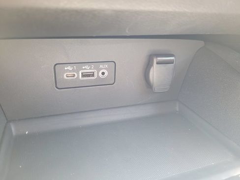 Used 2025 Nissan Altima 2.5 SV FWD image 20