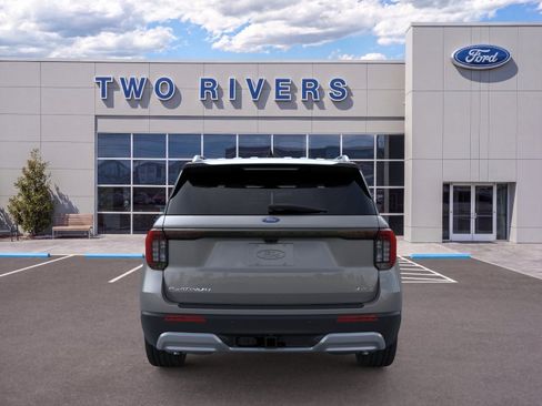 New 2026 Ford Explorer Platinum w/ LUX Leather Package AWD/4WD image 5