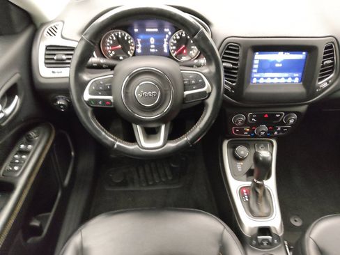 Used 2018 Jeep Compass Latitude w/ Popular Equipment Group AWD/4WD image 22