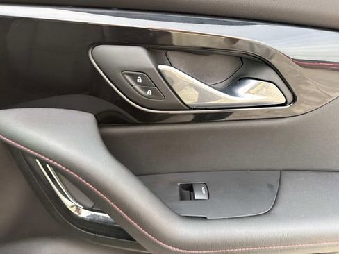 Used 2025 Chevrolet Blazer RS image 34