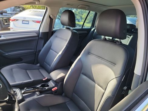 Used 2015 Volkswagen Golf TDI SE FWD image 13