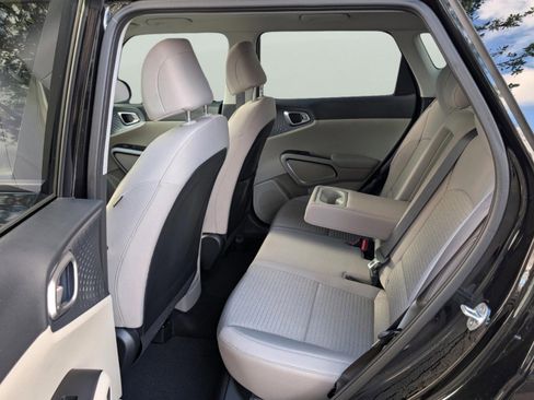 Certified 2023 Kia Soul EX image 33
