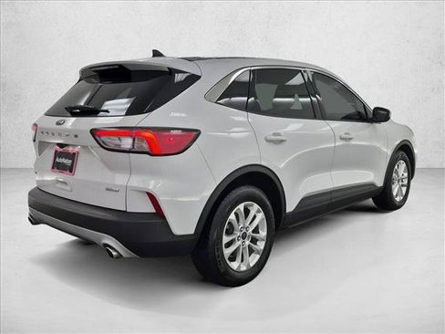 Used 2020 Ford Escape SE FWD image 5