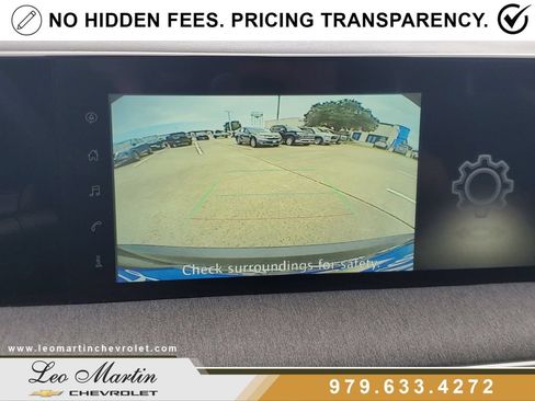 Used 2025 Nissan Kicks SV FWD image 22