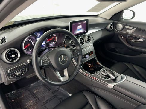 Used 2017 Mercedes-Benz C 300 C 300 image 4