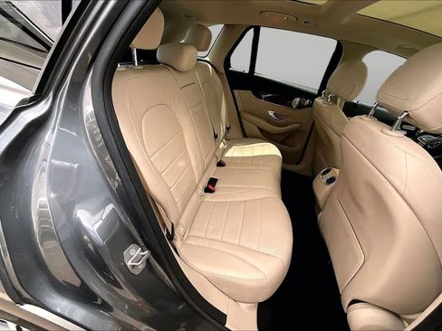 Used 2020 Mercedes-Benz GLC 300 image 20
