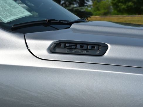 Used 2025 RAM 1500 Big Horn AWD/4WD image 4
