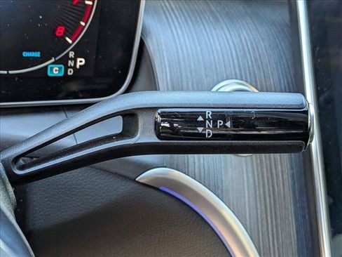 Certified 2025 Mercedes-Benz GLC 300 image 12