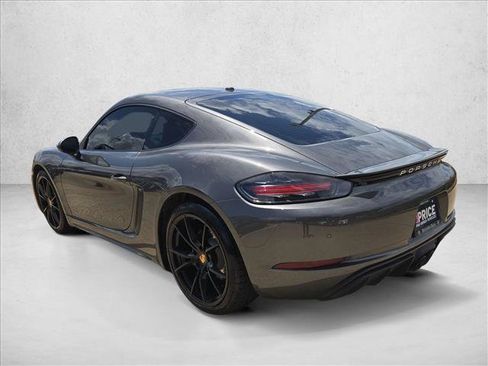 Used 2017 Porsche 718 Cayman RWD image 8