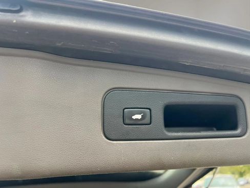 Used 2015 Honda Odyssey Touring Elite image 31