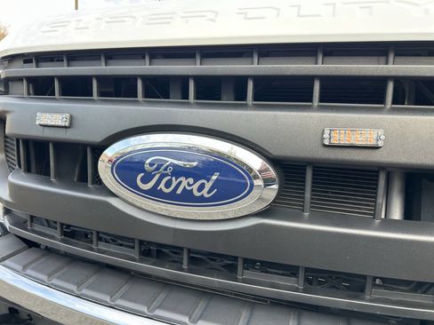 Used 2022 Ford F550 4x4 SuperCab Super Duty image 10