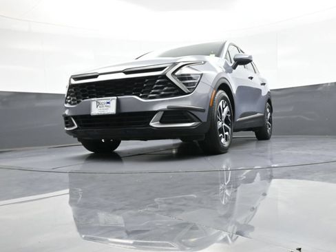 Certified 2024 Kia Sportage EX FWD image 25