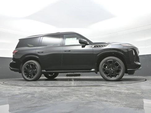 New 2026 INFINITI QX80 4WD w/ Sport Exterior Package image 37