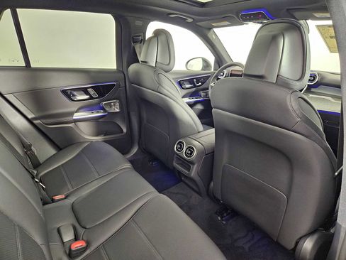 New 2025 Mercedes-Benz GLC 300 4MATIC image 18